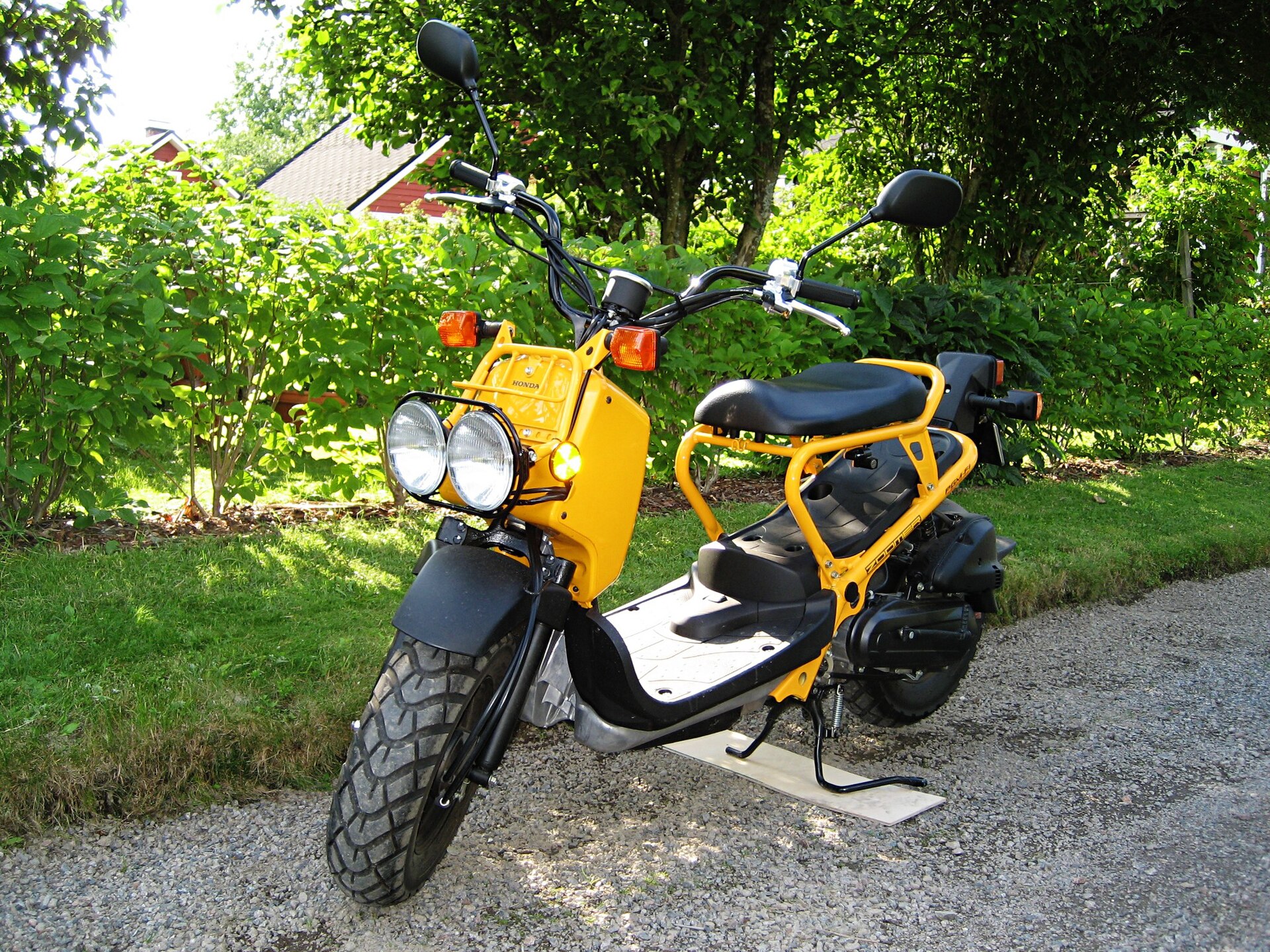 Honda Ruckus 49cc scooter